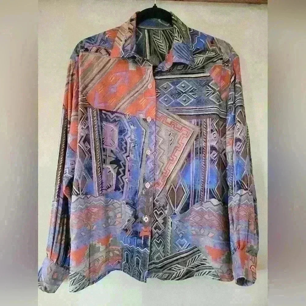 HANDMADE & VINTAGE | Abstract  Patterned Long Sleeved Blouse/Shirt - Picture 2 of 3